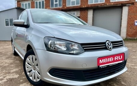 Volkswagen Polo VI (EU Market), 2012 год, 1 080 000 рублей, 2 фотография