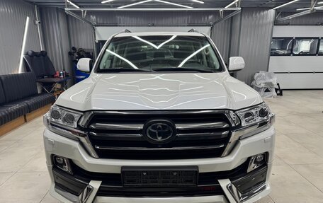 Toyota Land Cruiser 200, 2019 год, 7 790 000 рублей, 2 фотография