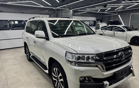 Toyota Land Cruiser 200, 2019 год, 7 790 000 рублей, 3 фотография
