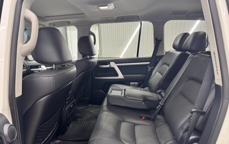 Toyota Land Cruiser 200, 2019 год, 7 790 000 рублей, 19 фотография