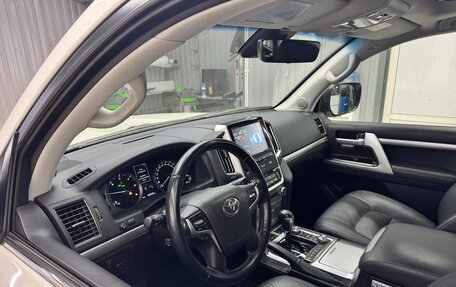 Toyota Land Cruiser 200, 2019 год, 7 790 000 рублей, 12 фотография