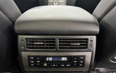 Toyota Land Cruiser 200, 2019 год, 7 790 000 рублей, 20 фотография