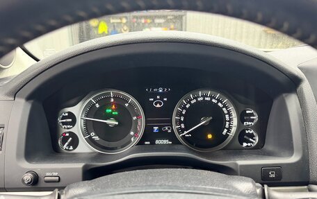 Toyota Land Cruiser 200, 2019 год, 7 790 000 рублей, 28 фотография