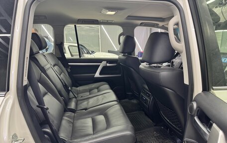 Toyota Land Cruiser 200, 2019 год, 7 790 000 рублей, 22 фотография