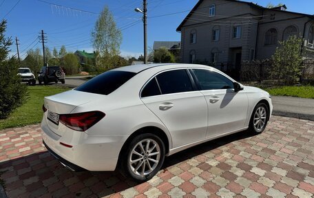 Mercedes-Benz A-Класс, 2019 год, 2 950 000 рублей, 5 фотография