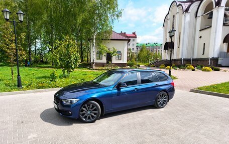 BMW 3 серия, 2018 год, 2 315 000 рублей, 3 фотография