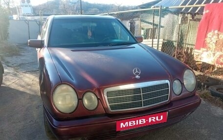 Mercedes-Benz E-Класс, 1997 год, 399 000 рублей, 3 фотография