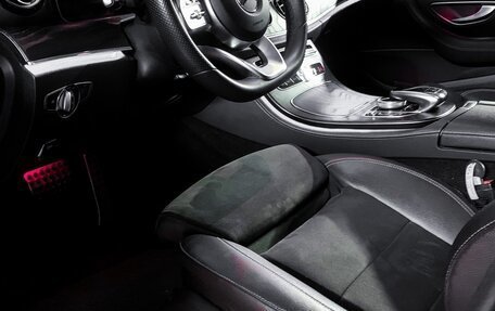 Mercedes-Benz E-Класс, 2019 год, 3 400 000 рублей, 5 фотография