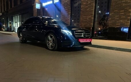 Mercedes-Benz E-Класс, 2019 год, 3 400 000 рублей, 15 фотография