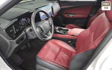 Lexus NX, 2023 год, 5 300 000 рублей, 15 фотография