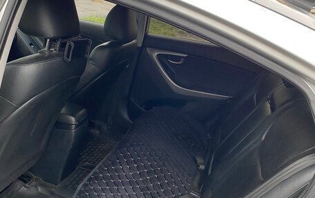 Hyundai Avante, 2010 год, 950 000 рублей, 16 фотография