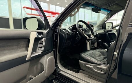 Toyota Land Cruiser Prado 150 рестайлинг 2, 2013 год, 2 800 000 рублей, 8 фотография