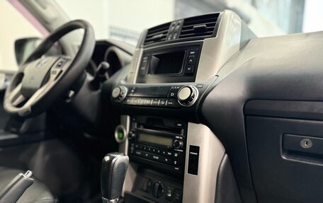 Toyota Land Cruiser Prado 150 рестайлинг 2, 2013 год, 2 800 000 рублей, 15 фотография