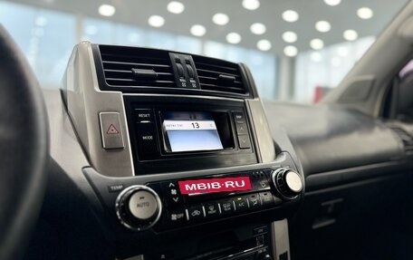 Toyota Land Cruiser Prado 150 рестайлинг 2, 2013 год, 2 800 000 рублей, 12 фотография