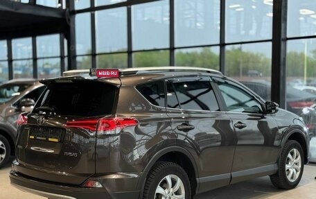 Toyota RAV4, 2018 год, 2 310 000 рублей, 6 фотография