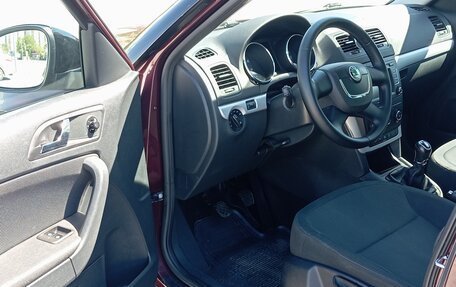 Skoda Yeti I рестайлинг, 2013 год, 980 000 рублей, 17 фотография