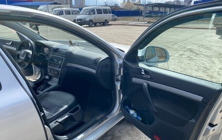 Skoda Octavia, 2012 год, 950 000 рублей, 17 фотография