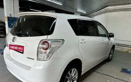 Toyota Verso I, 2012 год, 1 100 000 рублей, 3 фотография