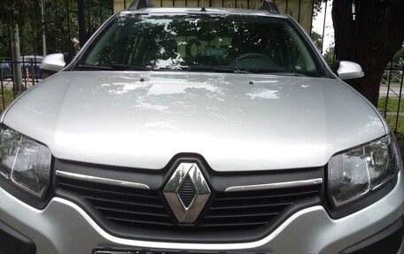 Renault Sandero II рестайлинг, 2015 год, 873 000 рублей, 2 фотография