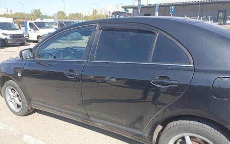 Toyota Avensis III рестайлинг, 2004 год, 720 000 рублей, 8 фотография
