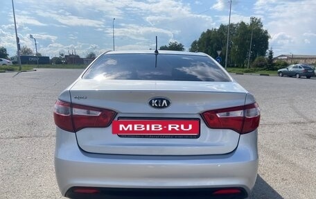 KIA Rio III рестайлинг, 2014 год, 940 000 рублей, 6 фотография