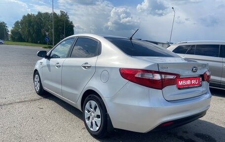 KIA Rio III рестайлинг, 2014 год, 940 000 рублей, 5 фотография