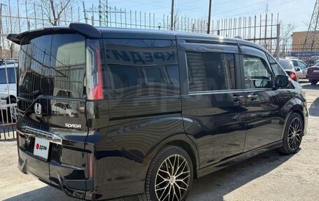 Honda Stepwgn IV, 2018 год, 3 000 000 рублей, 5 фотография