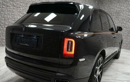 Rolls-Royce Cullinan, 2024 год, 47 000 000 рублей, 3 фотография