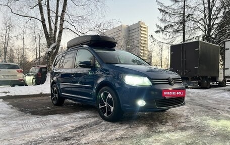 Volkswagen Touran III, 2012 год, 1 250 000 рублей, 2 фотография