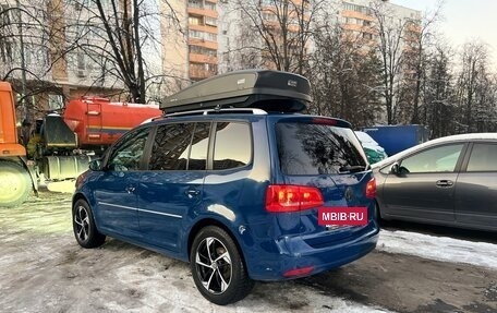 Volkswagen Touran III, 2012 год, 1 250 000 рублей, 4 фотография