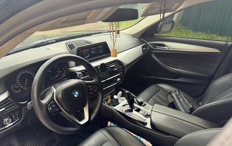 BMW 5 серия, 2019 год, 3 000 000 рублей, 9 фотография