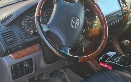 Toyota Land Cruiser Prado 120 рестайлинг, 2007 год, 2 570 000 рублей, 8 фотография