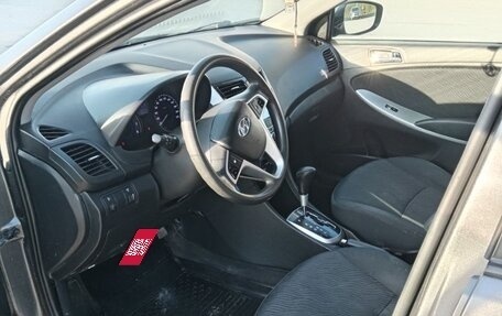Hyundai Solaris II рестайлинг, 2013 год, 570 000 рублей, 2 фотография