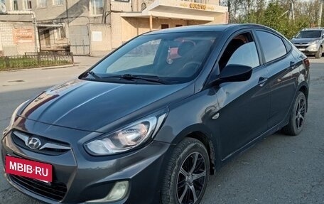 Hyundai Solaris II рестайлинг, 2013 год, 570 000 рублей, 8 фотография