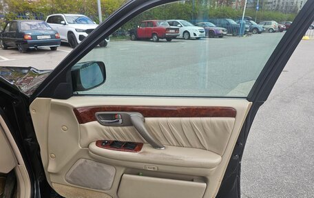 Toyota Crown Majesta, 2002 год, 1 450 000 рублей, 31 фотография