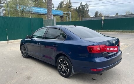 Volkswagen Jetta VI, 2012 год, 1 150 000 рублей, 3 фотография