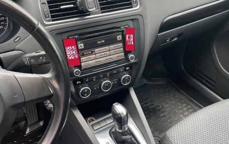 Volkswagen Jetta VI, 2012 год, 1 150 000 рублей, 8 фотография