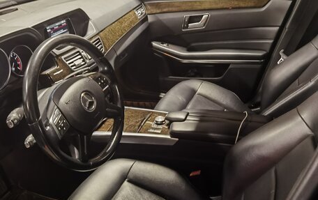 Mercedes-Benz E-Класс, 2013 год, 1 800 000 рублей, 8 фотография