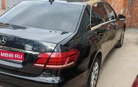 Mercedes-Benz E-Класс, 2013 год, 1 800 000 рублей, 3 фотография