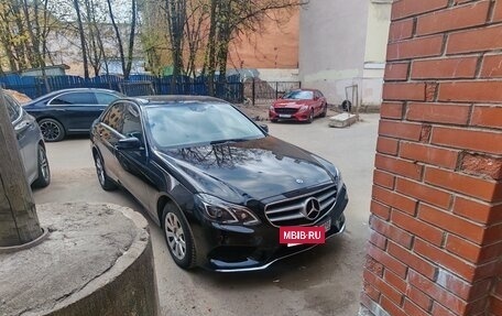 Mercedes-Benz E-Класс, 2013 год, 1 800 000 рублей, 4 фотография