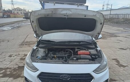 Hyundai Solaris II рестайлинг, 2019 год, 1 100 000 рублей, 15 фотография