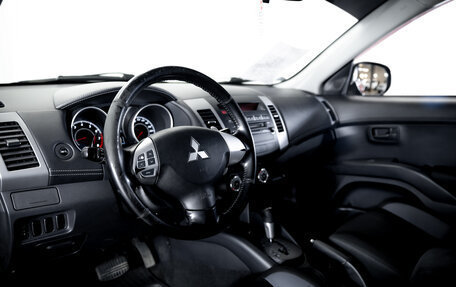 Mitsubishi Outlander III рестайлинг 3, 2010 год, 1 080 000 рублей, 12 фотография
