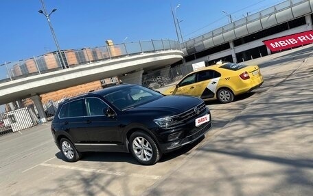 Volkswagen Tiguan II, 2018 год, 2 850 000 рублей, 4 фотография