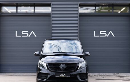 Mercedes-Benz V-Класс, 2023 год, 9 900 000 рублей, 8 фотография