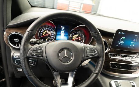 Mercedes-Benz V-Класс, 2023 год, 9 900 000 рублей, 16 фотография