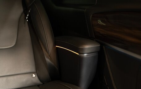 Mercedes-Benz V-Класс, 2023 год, 9 900 000 рублей, 18 фотография