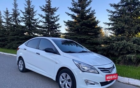 Hyundai Solaris II рестайлинг, 2015 год, 849 000 рублей, 2 фотография