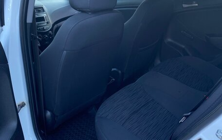 Hyundai Solaris II рестайлинг, 2015 год, 849 000 рублей, 14 фотография