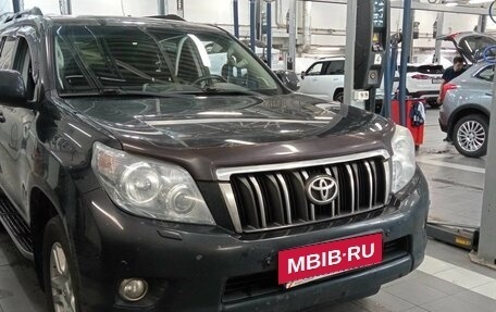 Toyota Land Cruiser Prado 150 рестайлинг 2, 2011 год, 2 530 000 рублей, 2 фотография