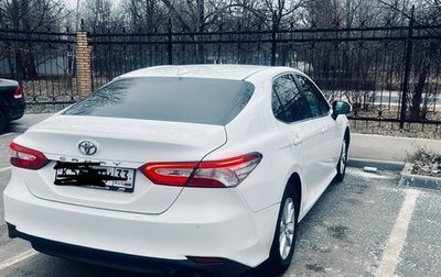 Toyota Camry, 2020 год, 1 800 000 рублей, 1 фотография